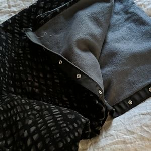 Lululemon Vinyasa Scarf - Fleece